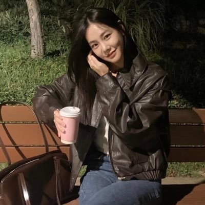 juuuuuuu86's profile picture. 트위터는 마음 수련 + 돈공부의 공간🩶(구독계) 나한테 좀 더 좋은 사람이 되고 싶어