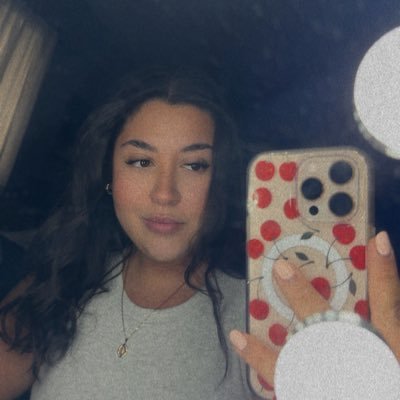 ayoolisbeth's profile picture. 