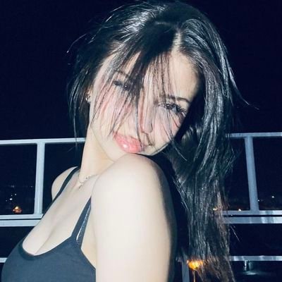 dmzbfjw's profile picture. 