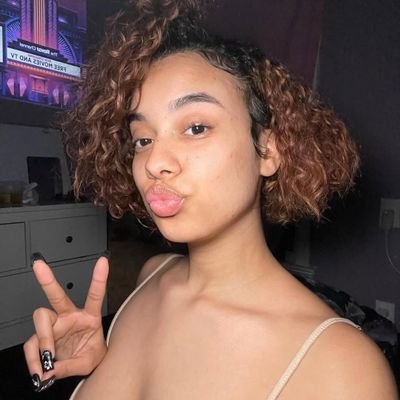 Simiidye's profile picture. ❤️💎