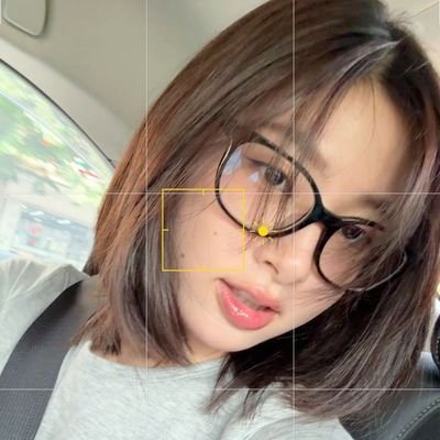 redvze's profile picture. Thaienthu