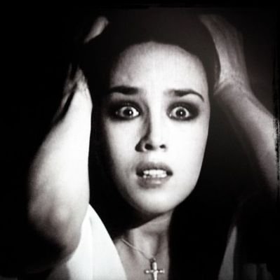 marchaderosas's profile picture. loving you was like loving the dead ☥