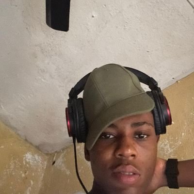 derathecitizen's profile picture. Pretty girls love Chidera🗿//entertainment//TV commercials° //Videographer 🎥//Music Videos 
Bookings 📥: chiderachibuike956@gmail.com