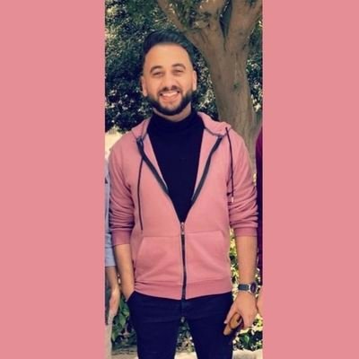 bassam_m7md's profile picture. ”أدخلني حبكِ سيدتي مدن الأحزانْ..
و أنا من قبلكِ لم أدخلْ مدنَ الأحزان...💔“
