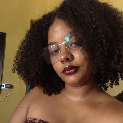 naathallyyy4's profile picture. Sou o que ficou depois do que doeu.