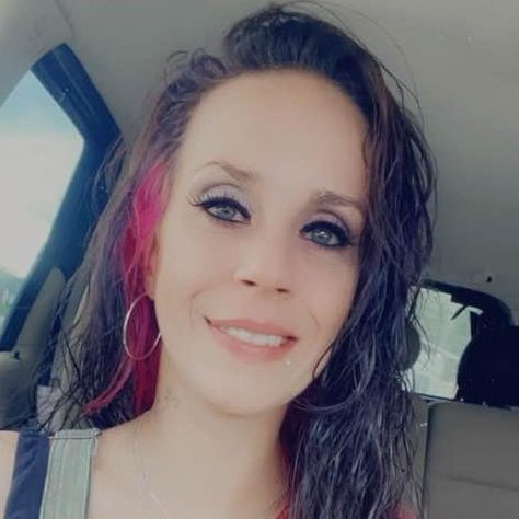 AmyMoury's profile picture. 