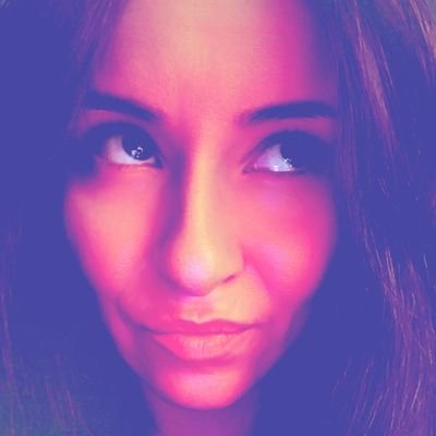 HeyItsKcee's profile picture. OKIE | ♑︎×♈︎
#Booktwt (mostly) ✨️📖☕️ 48/100