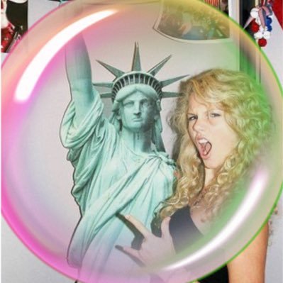 karmaasgf's profile picture. 22🧣 | #1 finchel stan | taydefender |