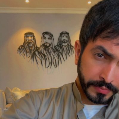 alqaisi933's profile picture. 🎓 ٦ | مـــارس -« في زمن كثرت فيه الخفه ، الثقل ABU DHABI l 🌴📍 نعمة» ..🍃