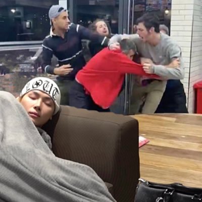 notexpectedly's profile picture. 제가 힘들 때는 그냥 울고 또 울어서 리셋했습니다