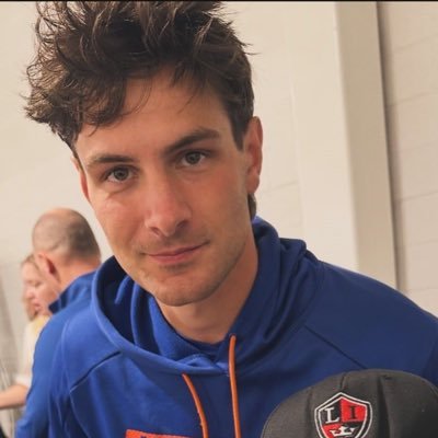 rhysarts's profile picture. Running on caffeine, books, and blind faith in Mat Barzal’s blades.