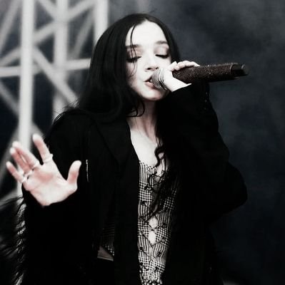 venusinsidiosa's profile picture. ⠀⠀⠀⠀⠀⠀⠀  ☆.´ `. ·      ˢᴴᴱ'ˢ ᴳᴼᵀ ᴺᴼ ˢᴼᵁᴸ, ᴴᴱᴬᴿᵀ ᴮᴸᴬᶜᴷ ᴬˢ ᶜᴼᴬᴸ. ˢᴴᴱ'ˢ ᶠᴿᴼᴹ ᴴᴼᴸᴸʸᵂᴼᴼᴰ ᶠᴼᴿᴱⱽᴱᴿ,
 ⠀⠀⠀⠀⠀⠀⠀⠀⠀⠀⠀⠀⠀⠀⠀⠀⠀⠀ᴰᵁᴳ ᴴᴱᴿ ᴼᵁᵀ ᴼᶠ ᴬ ᴴᴼᴸᴱ.
⠀⠀⠀⠀⠀⠀⠀⠀⠀⠀⠀⠀⠀⋆♱✮♱⋆