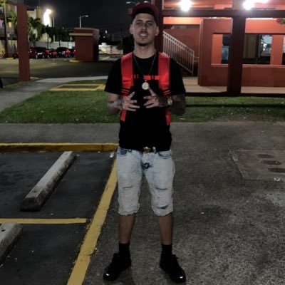 inquietx_'s profile picture. ᴇʟ ʀᴇᴀʟ ɴᴏ ᴛɪᴇɴᴇ ᴍᴜᴄʜᴏꜱ ᴀᴍɪɢᴏꜱ ꜱᴏʟᴏ ᴄᴏɴᴏᴄᴇ ᴍᴜᴄʜᴀ ɢᴇɴᴛᴇ 😘✌🏻ɪɢ: inquietx_