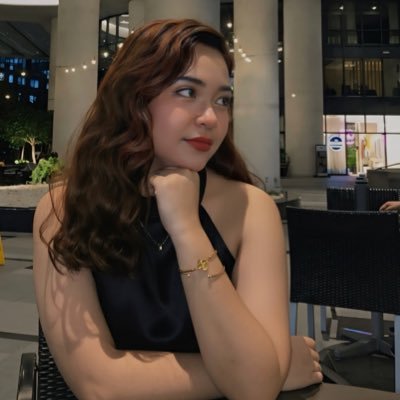 __elicum's profile picture. 