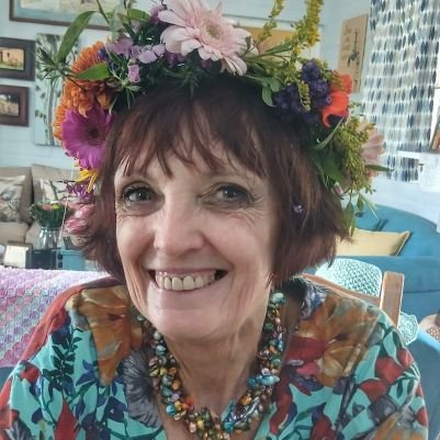 TravelFuchsia's profile picture. A happy place for ladies 60+ to celebrate their graceful years. 
Lover of plants & flowers, dressmaking, botanical creations & being with friends
Photo's my own