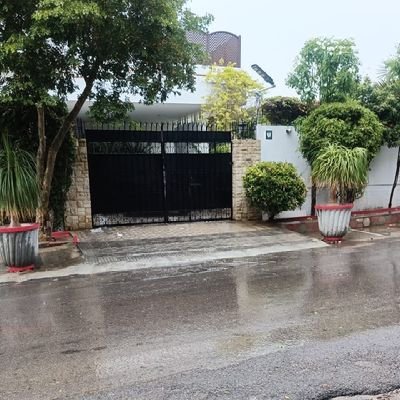 ahsanbibi173009's profile picture. 