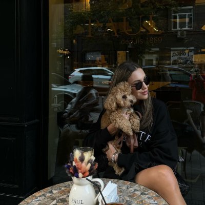 tduku54357533's profile picture. 👗 Fashion lover | 🏌️‍♂️ Golf enthusiast | 🍷🍣 Living for good vibes, travel, and great food. Always chasing freedom and hope. #LifeIsTravel