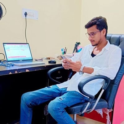 AashiqInc's profile picture. 