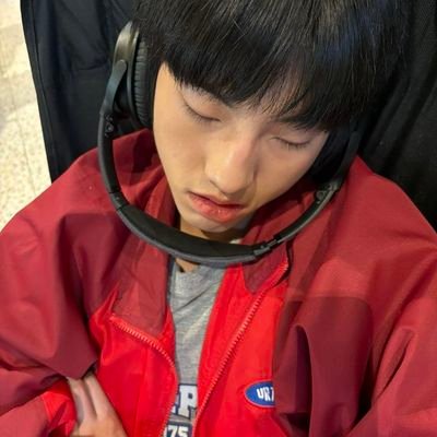 vialivianoli's profile picture. 