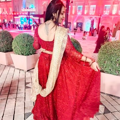 stayaway_002's profile picture. विद्युत अभियांत्रिक, a Brahmin who got RICH by importing oil frm Russia, Crpto निवेशक,  Gol gappa lover Maa and Gold/silver/diamond digger human.
