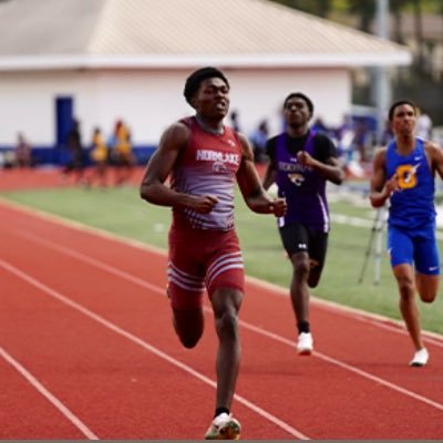 TyreeLeSueur's profile picture. HLHS 26’, ACT: 24, GPA: 4.17, 6’2 | 185 Dual 🏈 LB/SS |Track 400m-49.17 800m- 1:57|662-781-6377 https://t.co/U7IX0mojv8