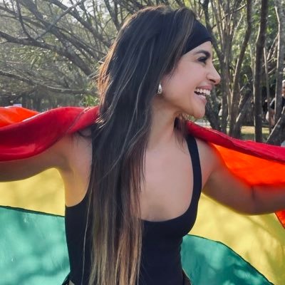 xtuittajeni's profile picture. 