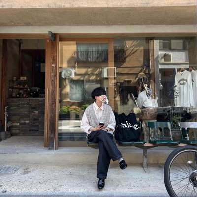 wimper_25come's profile picture. '02｜#RADWIMPS《ボクンチ》｜山口智史 » 12/15大阪 ｜20th Tour » 12/20.21香川 12/27有明FINAL｜#AKG｜ #FMB｜#SILENTSIREN｜#KOTORI