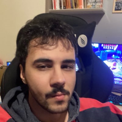 lumib0i's profile picture. bir podcastim vardır ve çocukluğumdan beri şahit olduğum en iyi şey serial experiments lain'dir - https://t.co/JX3Zf7TIkp - mert@codedbylumi.com