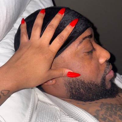 Callme_Chino_'s profile picture. I’m just tryna get these tweets off fam #WhoDeyNation🐅