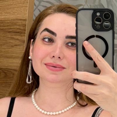 Ensiyehmd's profile picture. In love with Sociology/Human Rights