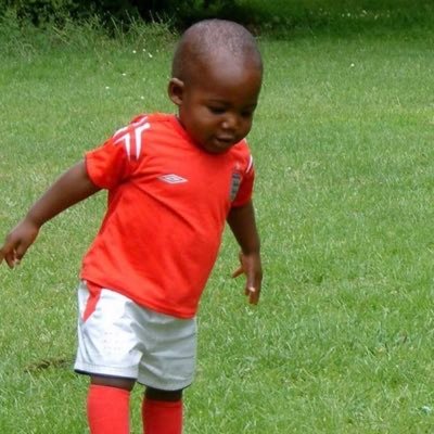 UTD_SLY's profile picture. GGMU❤️💯• CR7 🐐 👑 • potential pro footballer 😂• Kobbie Mainoo is better than Pedri • PUNTER •