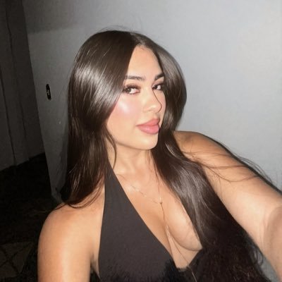 taintrill's profile picture. 