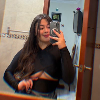 lsleal2303's profile picture. Una boba que vive y muere por Rels B:(