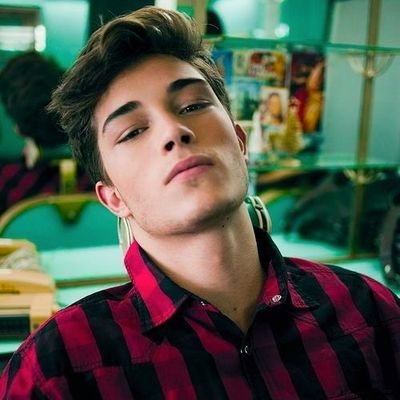 xeroxofKXIP96's profile picture. I'm confused...