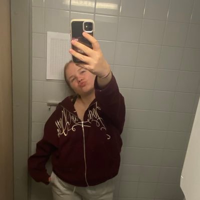 iiida_010's profile picture. 