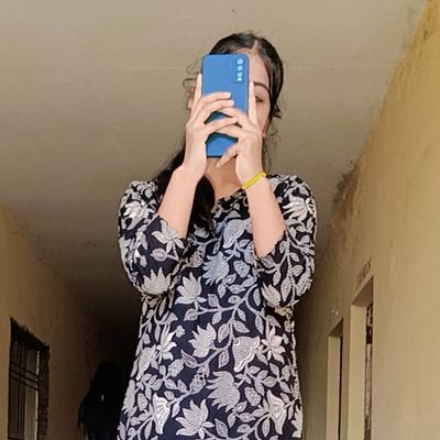 Asthetic_girl81's profile picture. मुझे पढ़ना है तो किताबो की तरह पढ़ो सुबह की अखबारों की तरह नही !
Neet_@spirants🩺