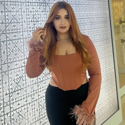 mirsedo's profile picture. 👾👩🏼‍💻
