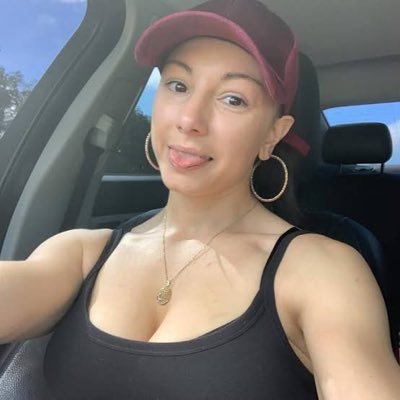 EwyWard's profile picture. single mom