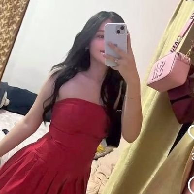 Alina325731099's profile picture. 