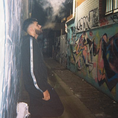 ziiaad999's profile picture.