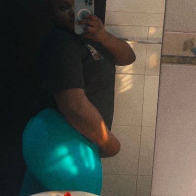 MikunBaby's profile picture. For || Bulk Orders|| Private Chef|| Catering and Events|| Foodtrays|| Dm @EatWithMikun ||Songstress🫶🏻|| Reality Tv Bants📌 ayomikundosunmu@gmail.com 🐈 ❤️