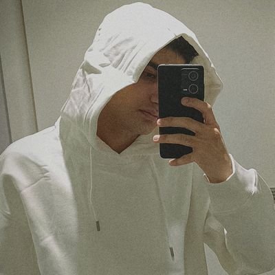 ARIANARRRIII's profile picture. 