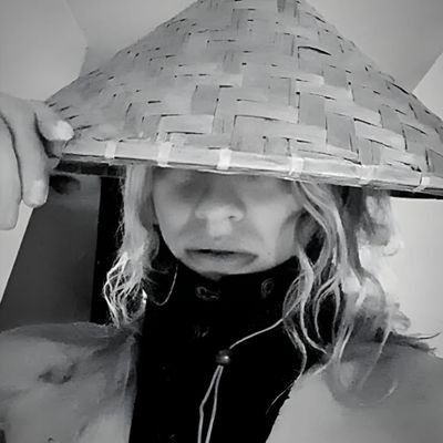 chrrygrl28's profile picture. 