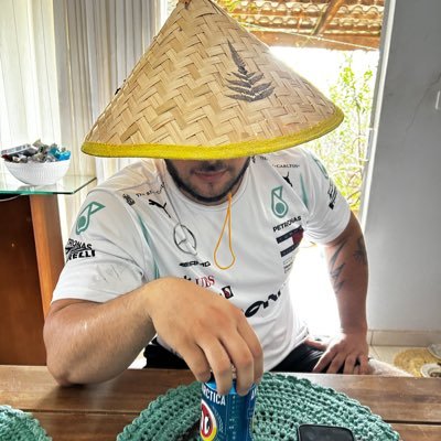 M4ozinh4's profile picture. É bemzin ou malzin?