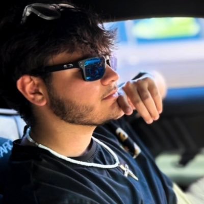 GSGSolis16's profile picture. Life is like a camera. Just focus on what’s important and capture the good times, develop from the negatives and if things don’t work out, try another shot. 🦥