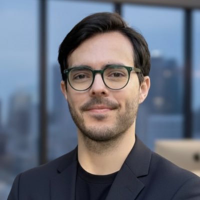 manuelcaicedof_'s profile picture. Strategic Brand Specialist: Bringing structure, strategy, and creativity to every stage of a brand’s journey.