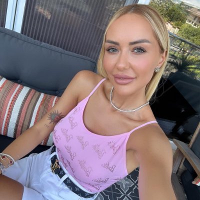 kacy102's profile picture. Savoring life's best: fine wine, deep reads & fearless conversation. A conservative perspective on culture, policy and everything in between. 🍷📖✨
