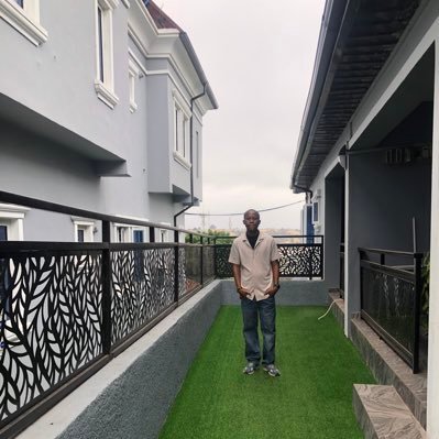 Khkn_Os's profile picture. Man wetin go be,Man is cast in stone 🪘Real Estate|Jewelries|Hospitality|BDC 🔌 💯