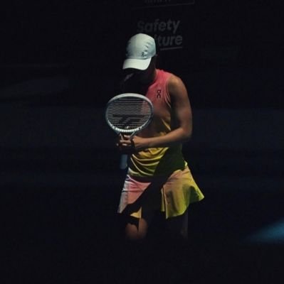 davw_'s profile picture. Fan of Iga 🖤, Ons, Hubert, Carlos and Andrey.      An expert in liking good souls