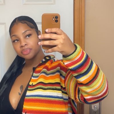 Hoe.But make it fashion. Profile